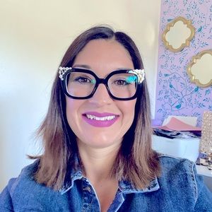 Meet your Posher, Loretta